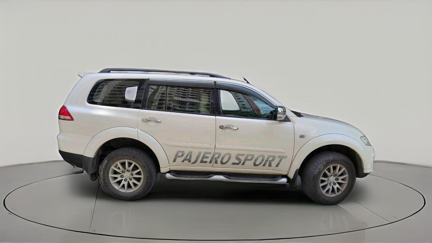 2016 Mitsubishi Pajero Sport 2.5 AT 4X2, Diesel, Automatic, 1,57,701 km, exterior