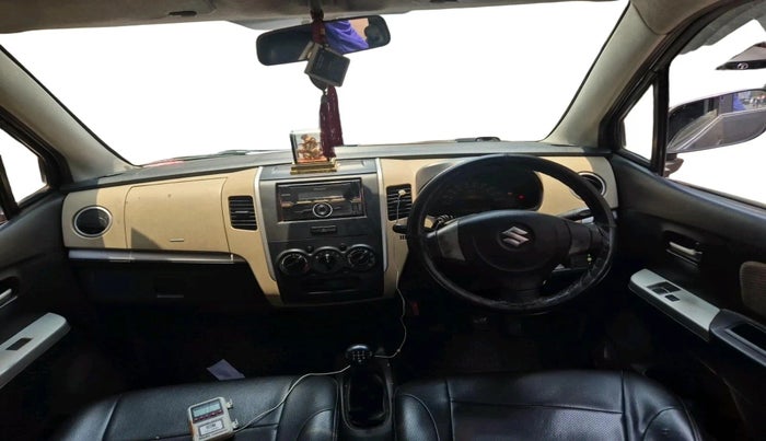 2017 Maruti Wagon R 1.0 LXI CNG, CNG, Manual, 1,18,272 km, interior