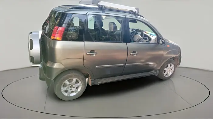 2012 Mahindra Quanto C8, Diesel, Manual, 75,579 km, exterior