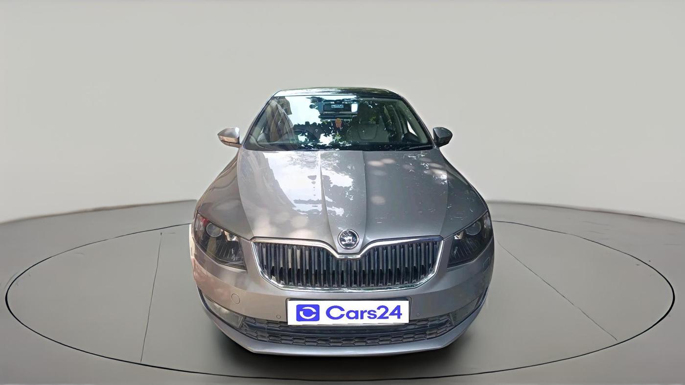 2015 Skoda Octavia STYLE PLUS AT 1.8 TSI, Petrol, Automatic, 68,055 km, exterior