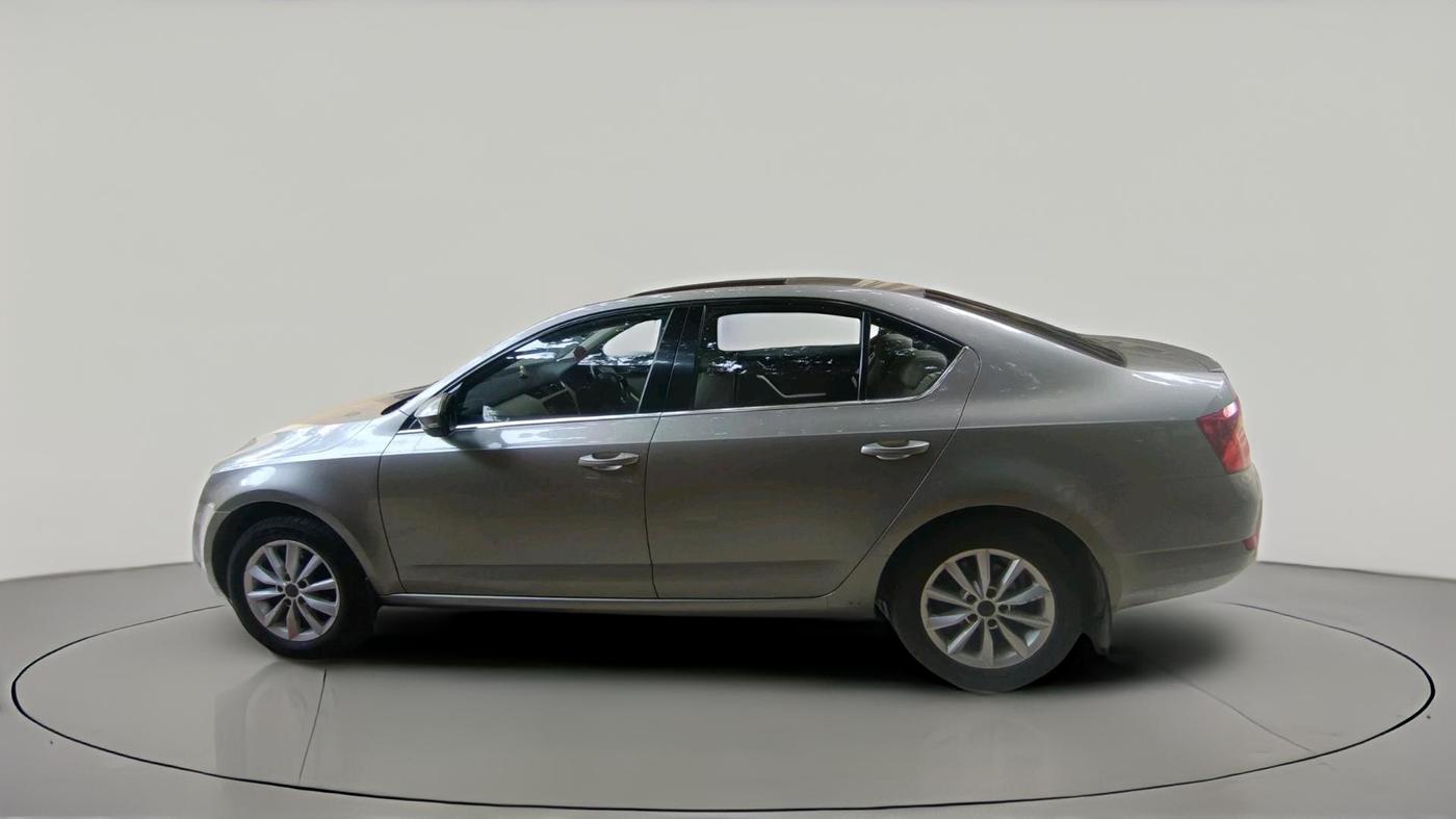 2015 Skoda Octavia STYLE PLUS AT 1.8 TSI, Petrol, Automatic, 68,055 km, exterior