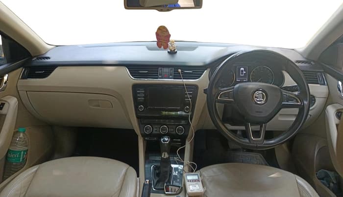 2015 Skoda Octavia STYLE PLUS AT 1.8 TSI, Petrol, Automatic, 68,055 km, interior