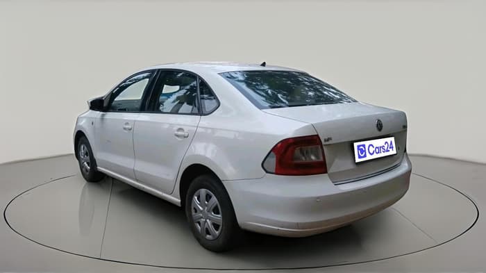 2012 Skoda Rapid AMBITION 1.6 MPI MT PLUS, Petrol, Manual, 38,644 km, exterior
