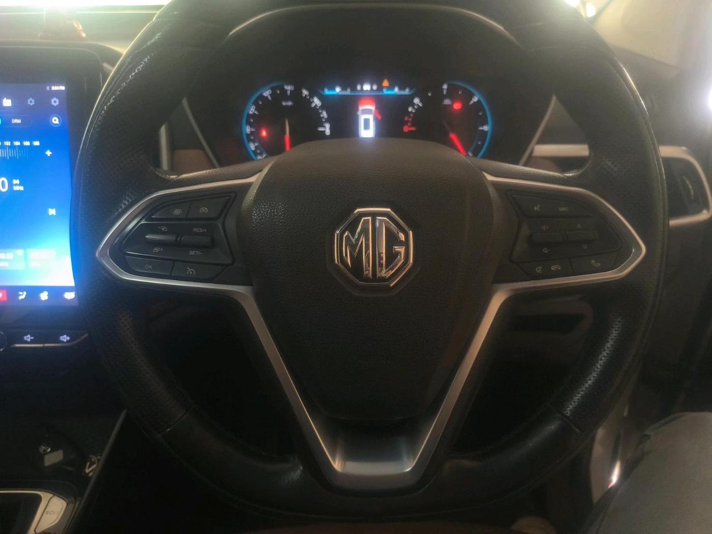 2022 MG HECTOR PLUS SHARP 1.5 PETROL TURBO CVT 6-STR, Petrol, Automatic, 22,419 km, interior