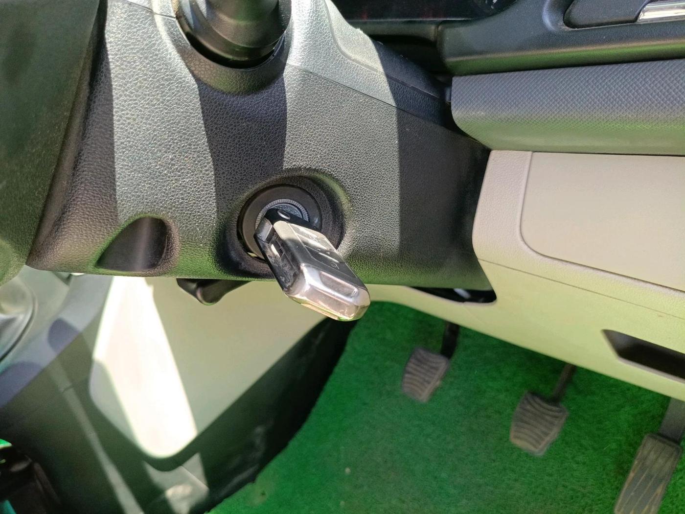 2018 Mahindra MARAZZO M6 8 STR, Diesel, Manual, 1,12,341 km, interior