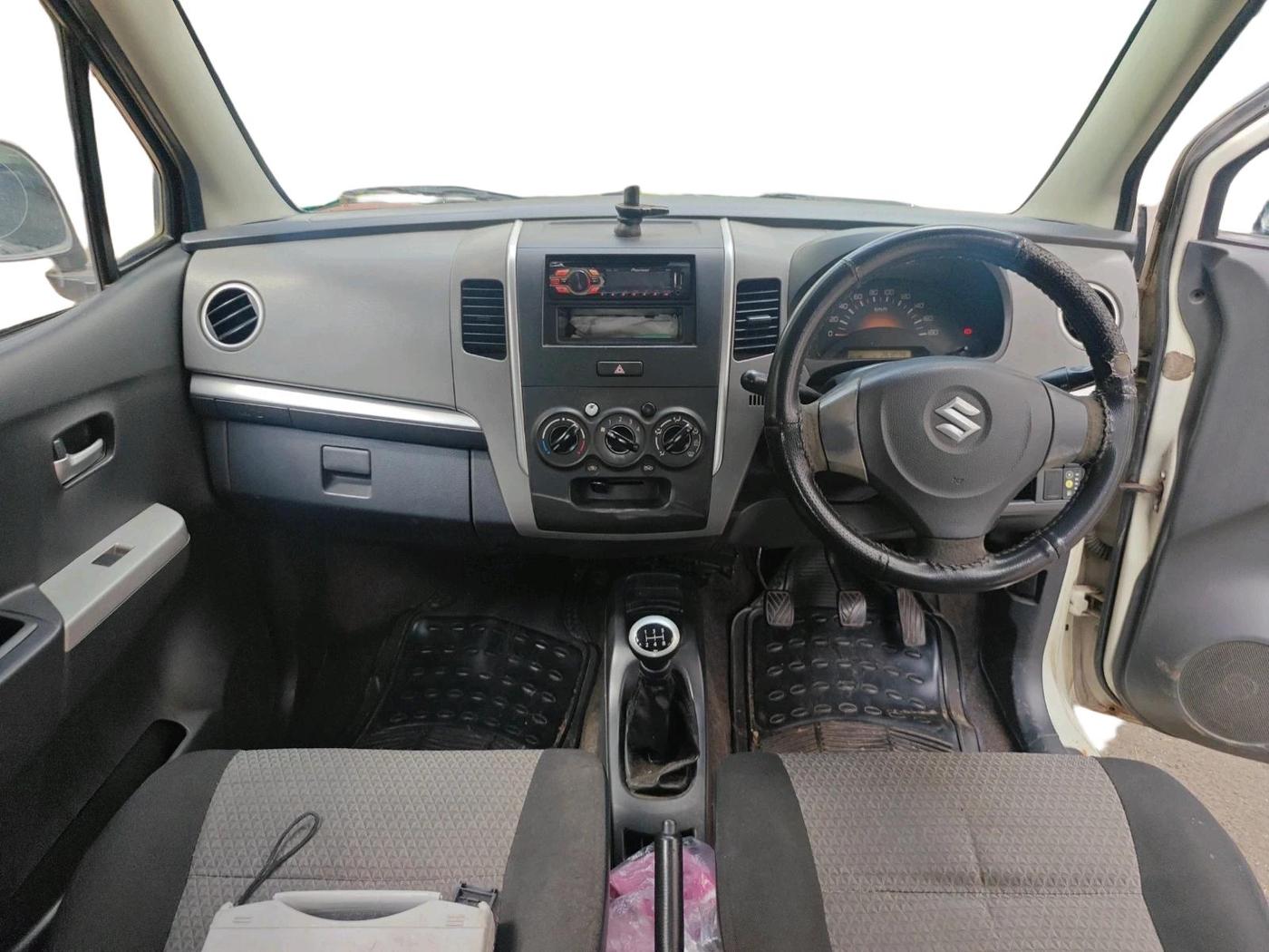 2012 Maruti Wagon R 1.0 LXI CNG, CNG, Manual, 2,63,039 km, interior
