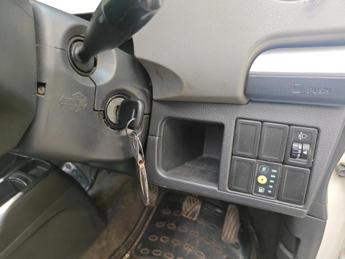 2012 Maruti Wagon R 1.0 LXI CNG, CNG, Manual, 2,63,039 km, interior