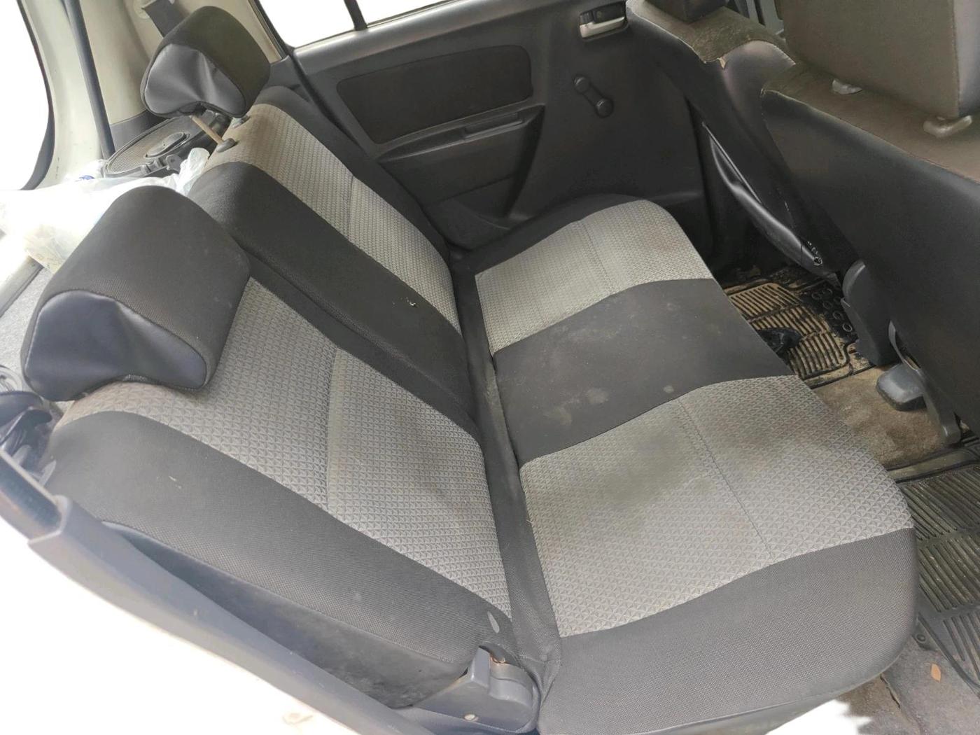 2012 Maruti Wagon R 1.0 LXI CNG, CNG, Manual, 2,63,039 km, interior
