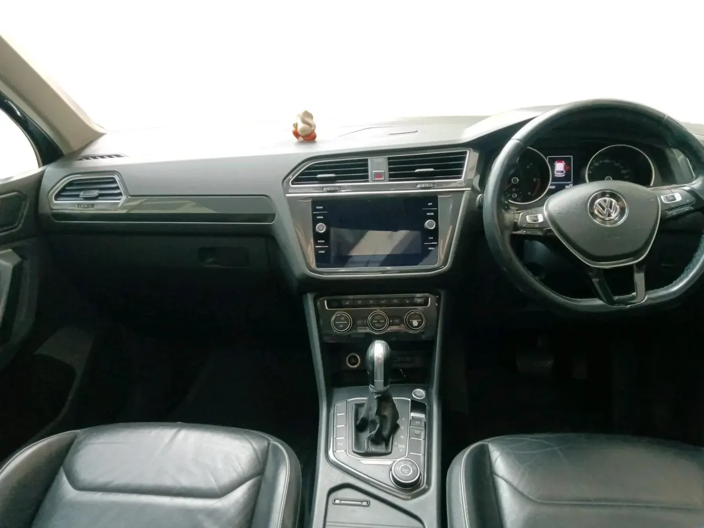 2018 Volkswagen TIGUAN HIGHLINE TDI AT, Diesel, Automatic, 57,000 km, interior