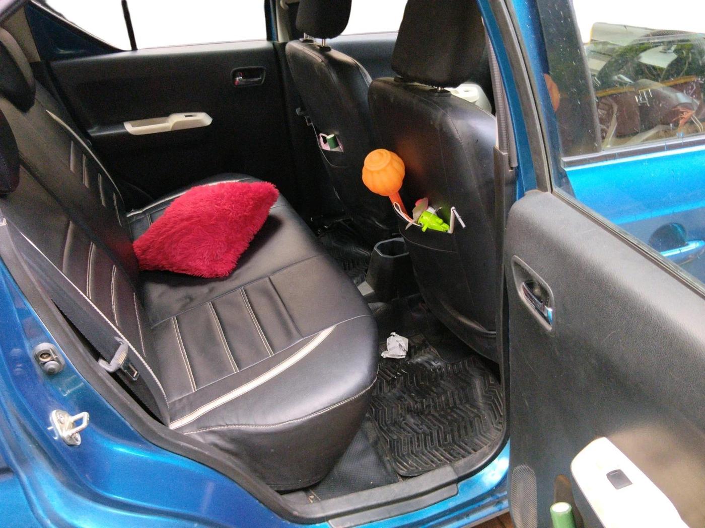 2017 Maruti IGNIS DELTA 1.2, Petrol, Manual, 69,036 km, interior