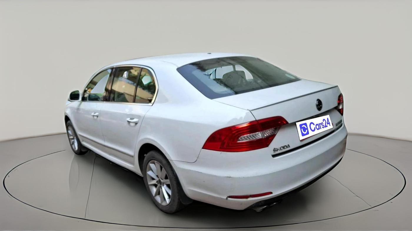 2014 Skoda Superb ELEGANCE 1.8 TSI AT, Petrol, Automatic, 51,992 km, exterior
