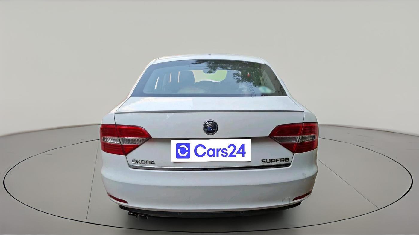 2014 Skoda Superb ELEGANCE 1.8 TSI AT, Petrol, Automatic, 51,992 km, exterior