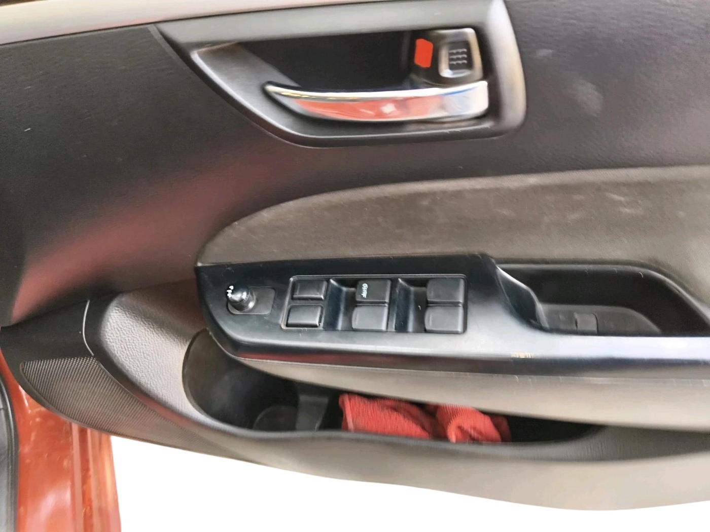 2012 Maruti Swift VXI, Petrol, Manual, 87,470 km, interior