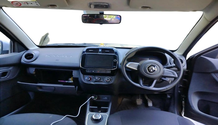 2022 Renault Kwid RXT 1.0 AMT, Petrol, Automatic, 7,811 km, interior