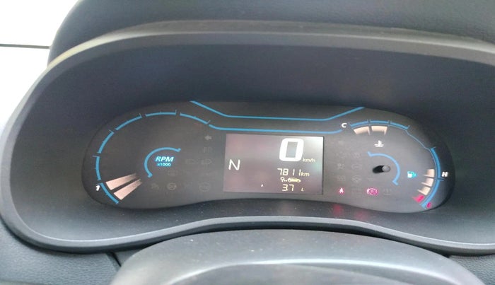 2022 Renault Kwid RXT 1.0 AMT, Petrol, Automatic, 7,811 km, interior