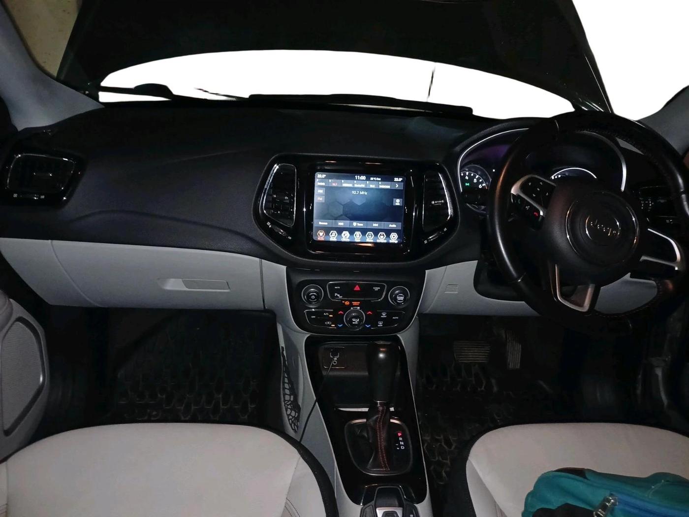 2019 Jeep Compass LIMITED PLUS PETROL AT, Petrol, Automatic, 44,583 km, interior