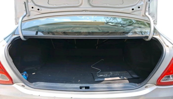 2011 Toyota Etios V, Petrol, Manual, 58,319 km, exterior