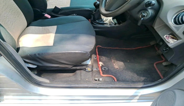 2011 Toyota Etios V, Petrol, Manual, 58,319 km, interior