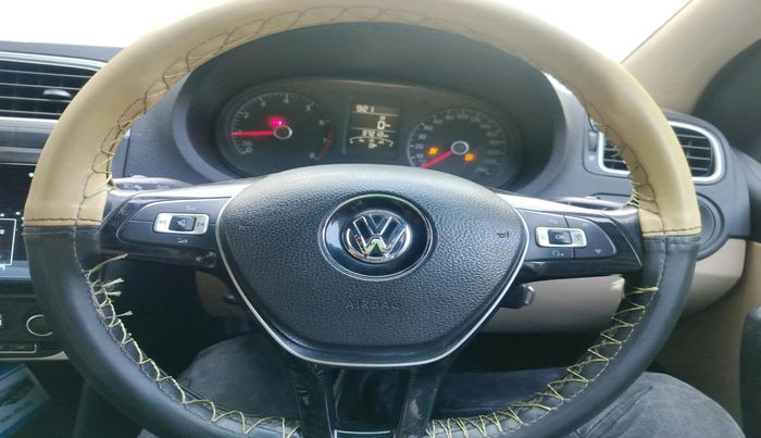 2016 Volkswagen Ameo HIGHLINE1.2L, Petrol, Manual, 37,212 km, interior
