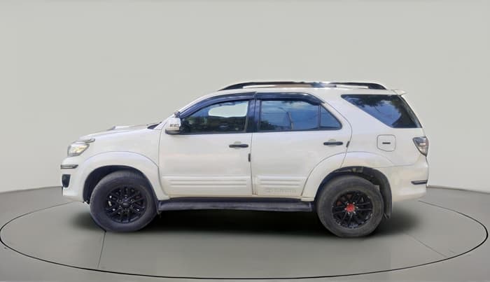 2014 Toyota Fortuner 3.0 4X2 AT, Diesel, Automatic, 2,16,000 km, exterior
