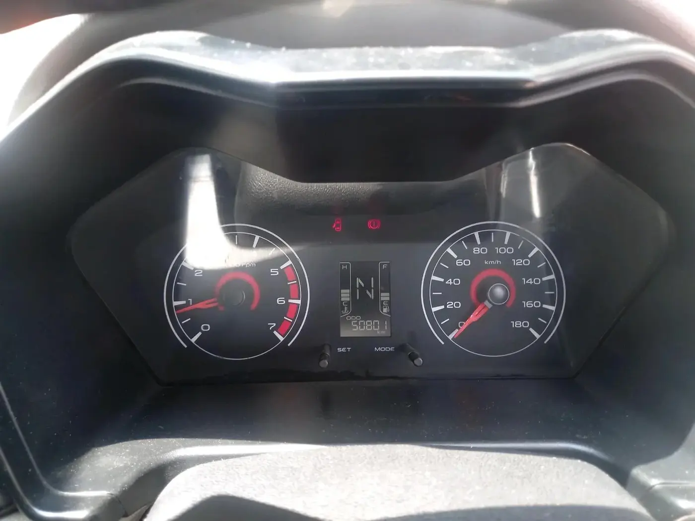 2016 Mahindra Kuv100 K2 PLUS 6 STR, Petrol, Manual, 53,000 km, interior