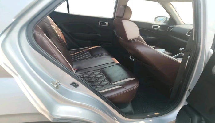 2021 Hyundai VENUE SX 1.5 CRDI, Diesel, Manual, 1,16,109 km, interior