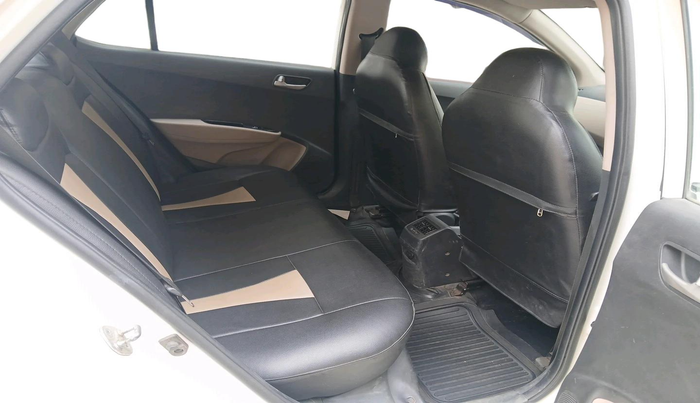 2014 Hyundai Grand i10 SPORTZ 1.1 CRDI, Diesel, Manual, 94,501 km, interior