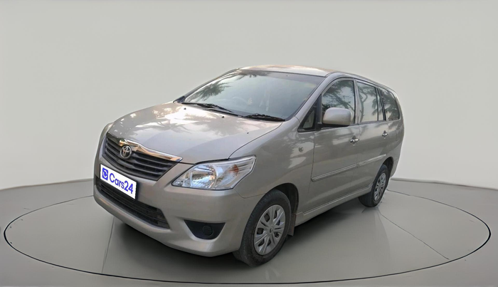 2013 Toyota Innova 2.5 G 8 STR, Diesel, Manual, 90,485 km, exterior