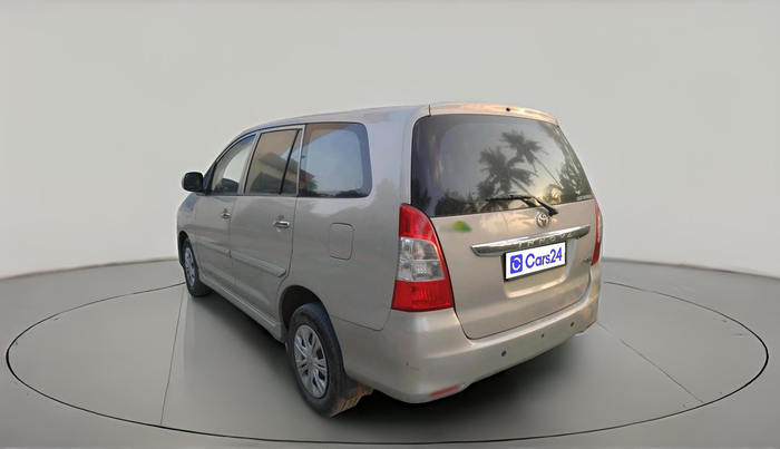 2013 Toyota Innova 2.5 G 8 STR, Diesel, Manual, 90,485 km, exterior