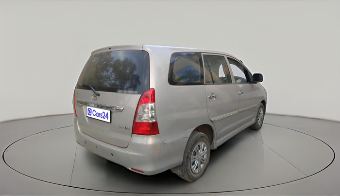 2013 Toyota Innova 2.5 G 8 STR, Diesel, Manual, 90,485 km, exterior
