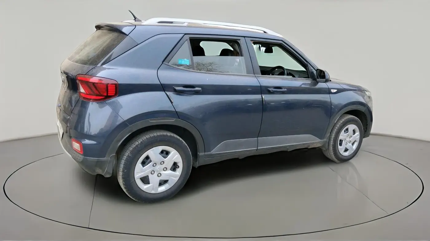 2019 Hyundai VENUE S 1.2, Petrol, Manual, 61,924 km, exterior