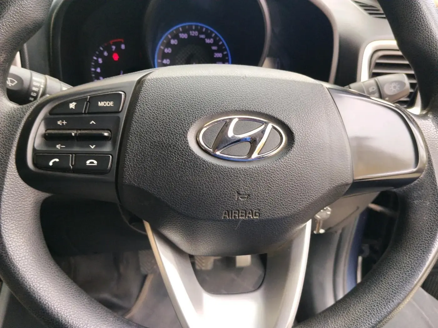 2019 Hyundai VENUE S 1.2, Petrol, Manual, 61,924 km, interior