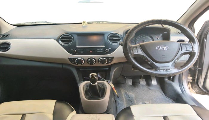 2017 Hyundai Xcent SX 1.2, Petrol, Manual, 38,032 km, interior