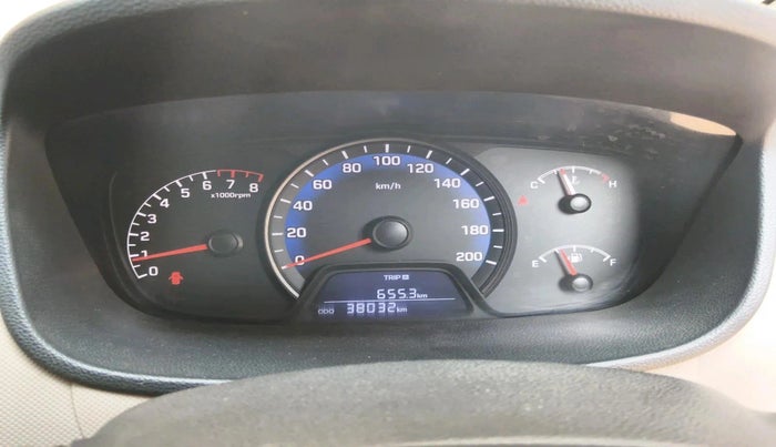 2017 Hyundai Xcent SX 1.2, Petrol, Manual, 38,032 km, interior
