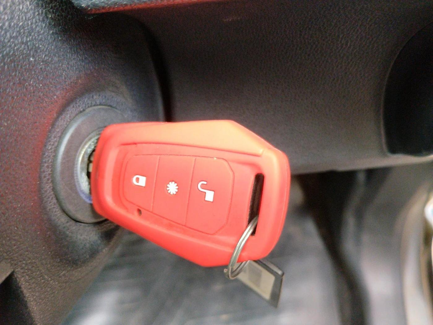 2017 Mahindra KUV 100 NXT K8 P 6 STR, Petrol, Manual, 58,938 km, interior