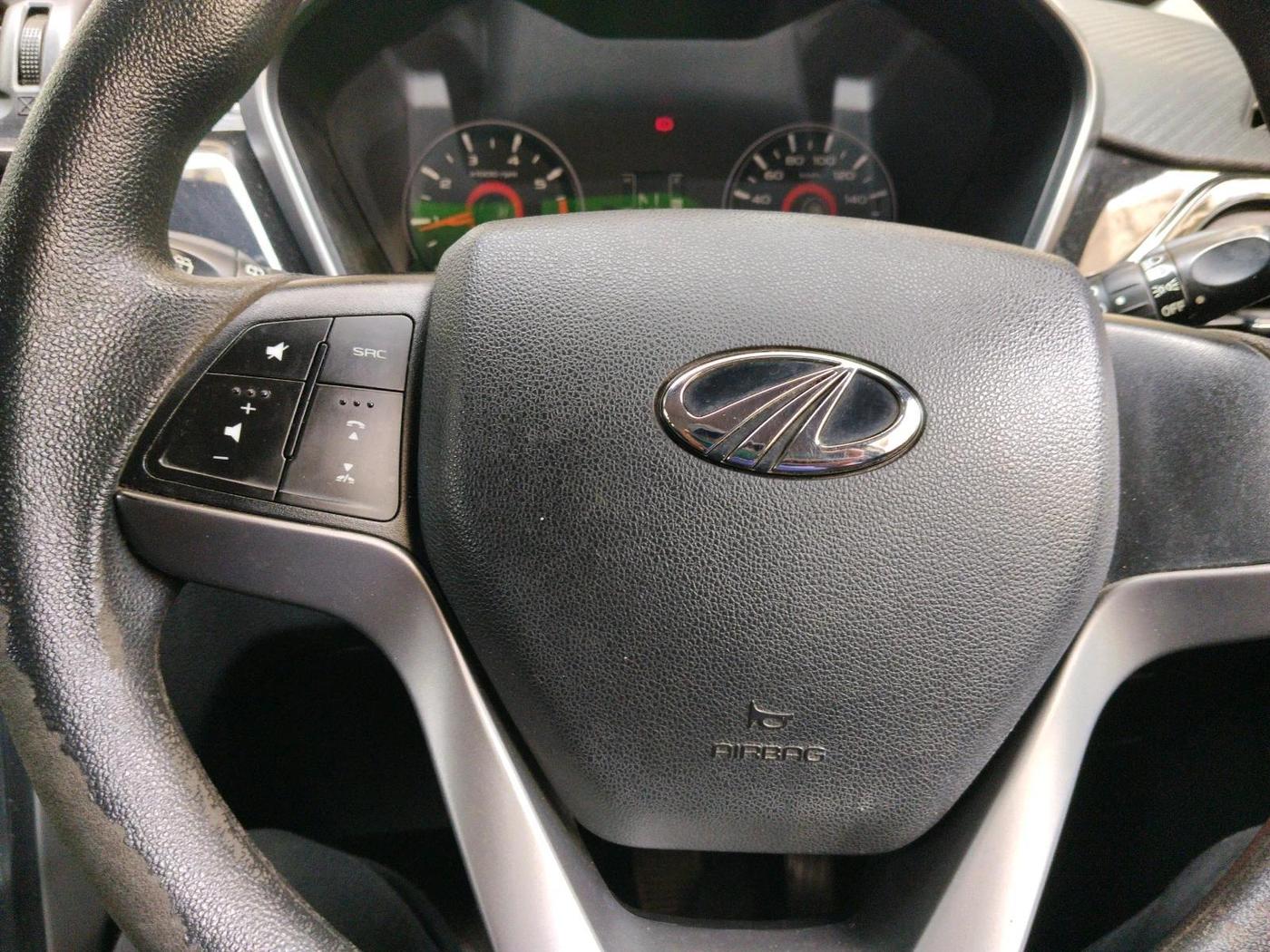 2017 Mahindra KUV 100 NXT K8 P 6 STR, Petrol, Manual, 58,938 km, interior