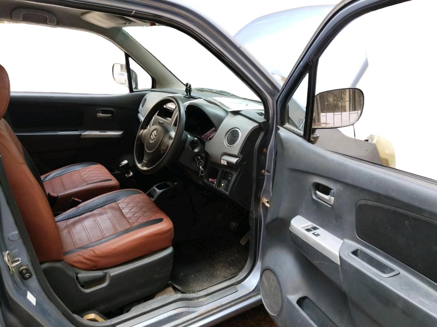 2012 Maruti Wagon R 1.0 LXI CNG, CNG, Manual, 70,194 km, interior