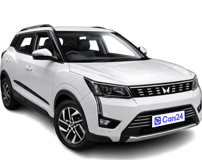 2023 Mahindra XUV300 - SUV - Petrol - Manual - ₹10.90 lakh
