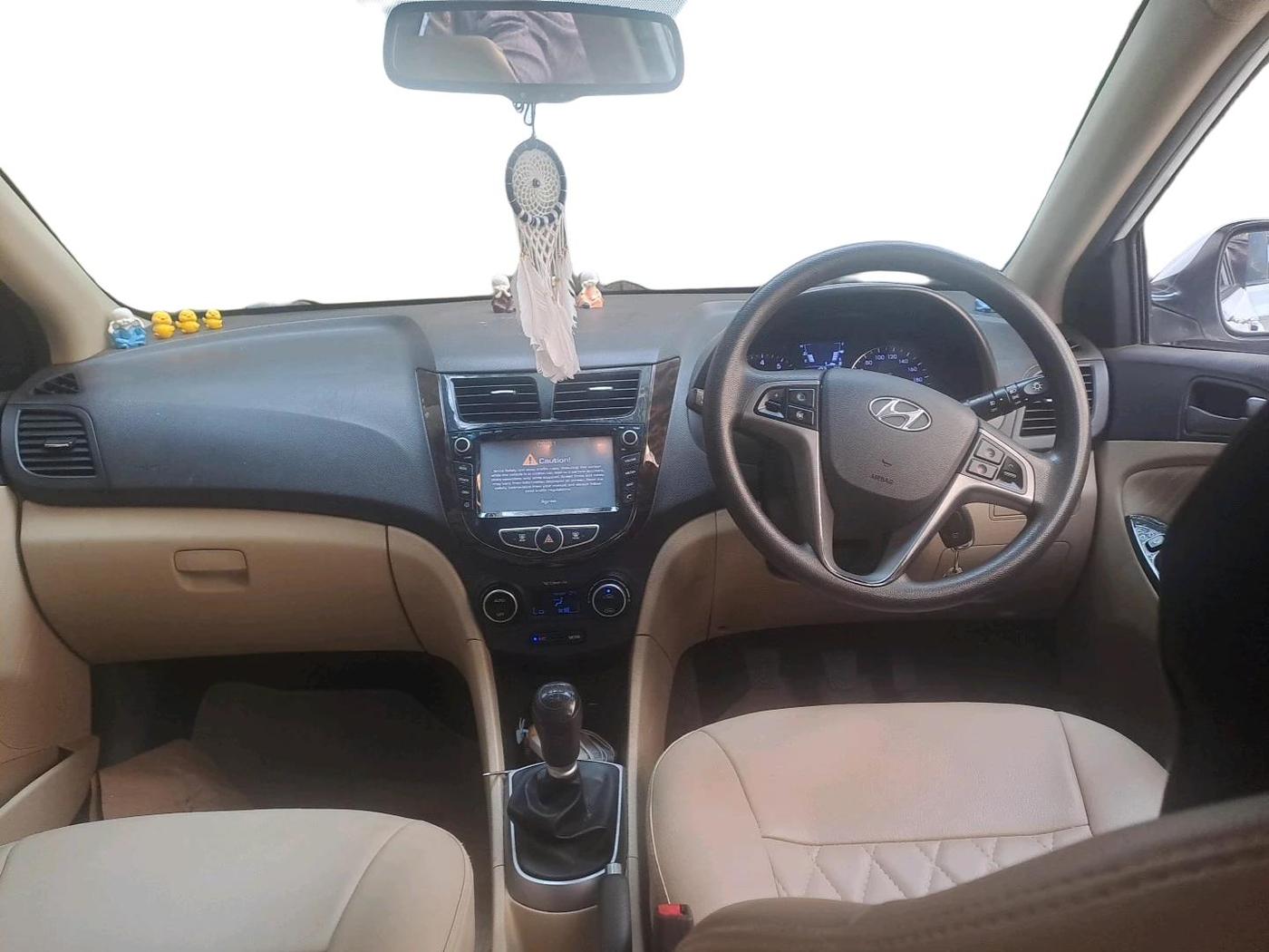 2017 Hyundai Verna 1.6 VTVT SX, Petrol, Manual, 73,729 km, interior