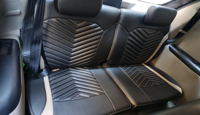 2022 Renault TRIBER RXZ AMT, Petrol, Automatic, 14,581 km, interior