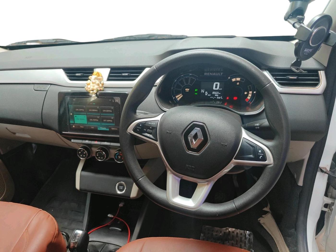 2021 Renault TRIBER RXZ AMT, Petrol, Automatic, 8,562 km, interior