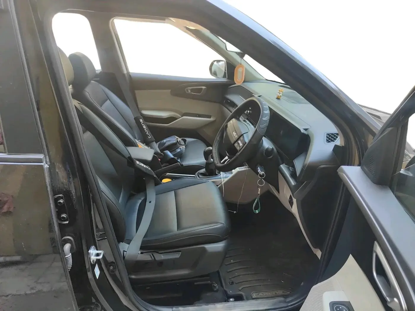 2025 KIA Carens Clavis HTE(O) 1.5 Petrol MT, Petrol, Manual, 16,001 km, interior