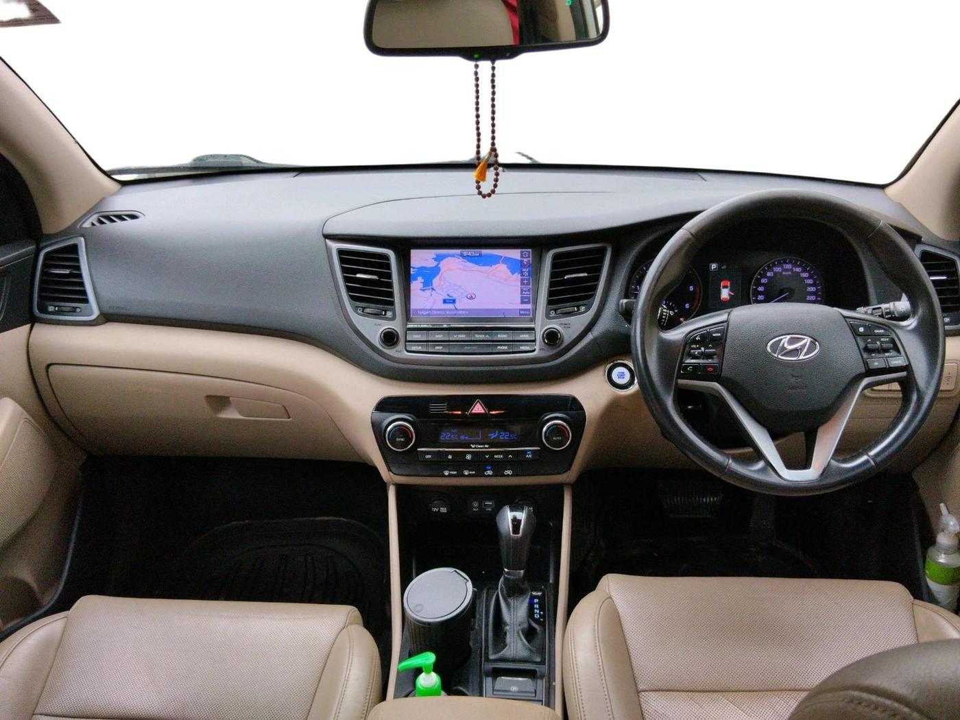 2017 Hyundai Tucson GLS 2WD AT DIESEL, Diesel, Automatic, 1,92,213 km, interior