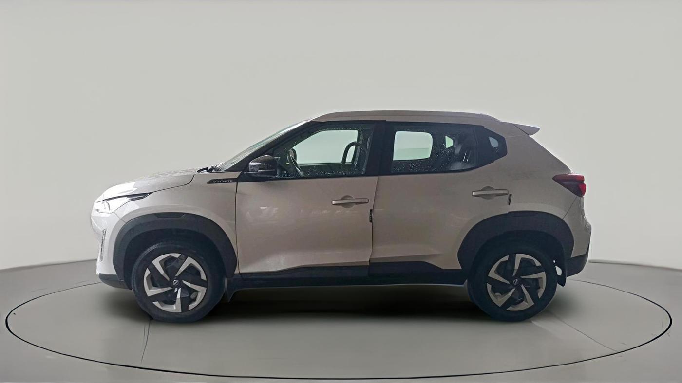 2024 Nissan MAGNITE XL, Petrol, Manual, 10,436 km, exterior