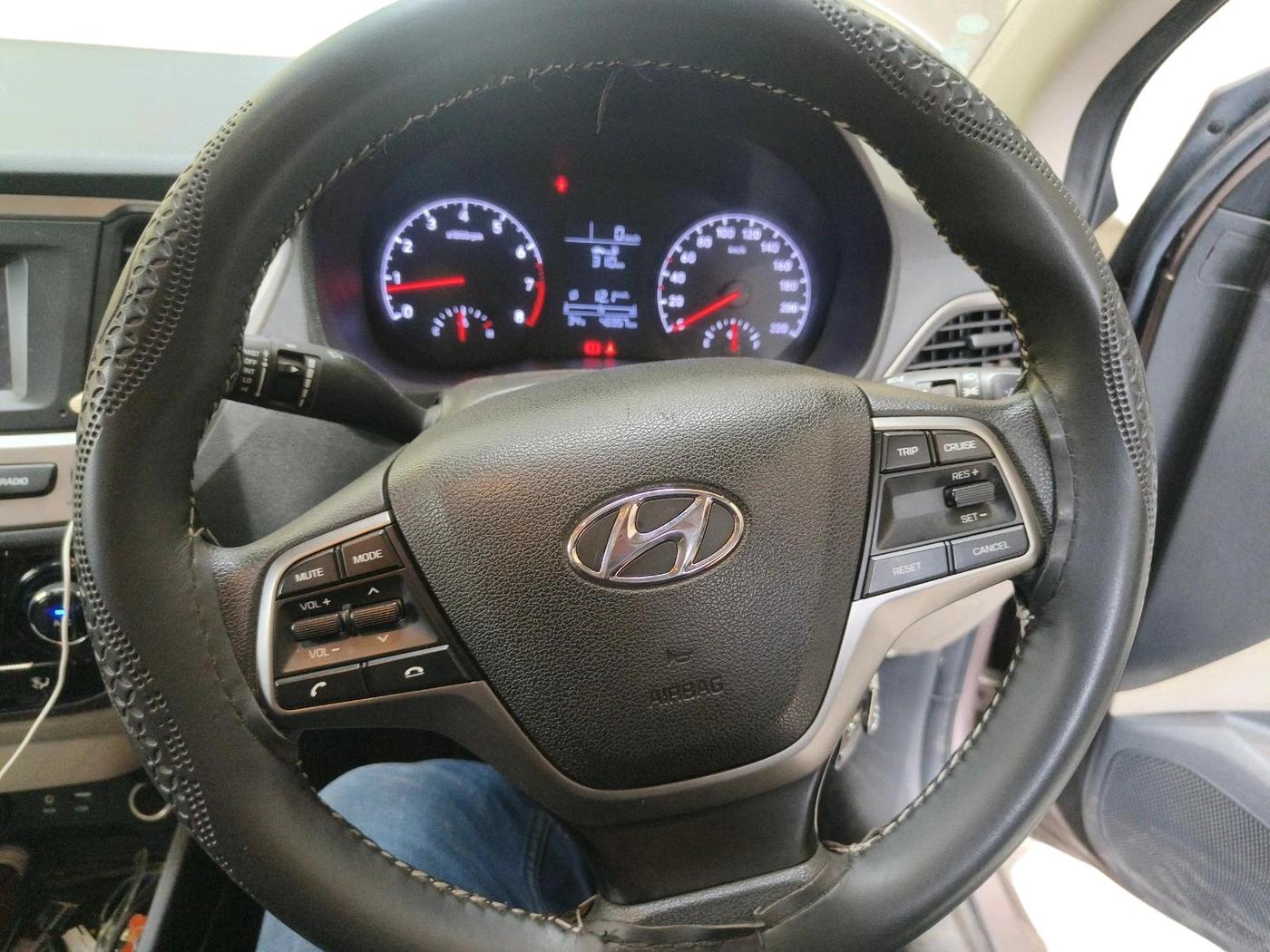 2018 Hyundai Verna 1.4 EX PETROL, Petrol, Manual, 46,957 km, interior