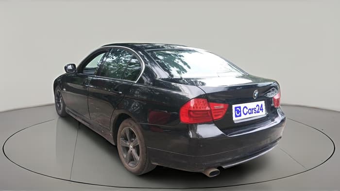 2011 BMW 3 Series 320d, Diesel, Automatic, 1,35,763 km, exterior