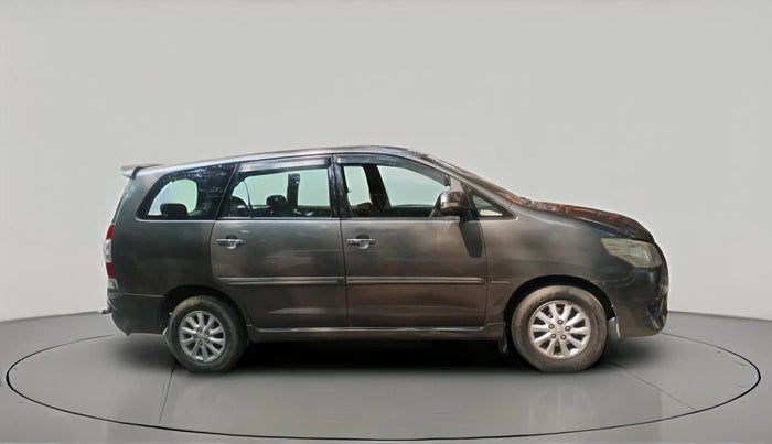 2012 Toyota Innova 2.5 VX 8 STR, Diesel, Manual, 2,46,632 km, exterior