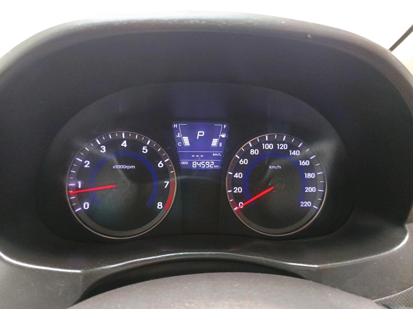 2014 Hyundai Verna FLUIDIC 1.6 VTVT SX AT, Petrol, Automatic, 84,592 km, interior