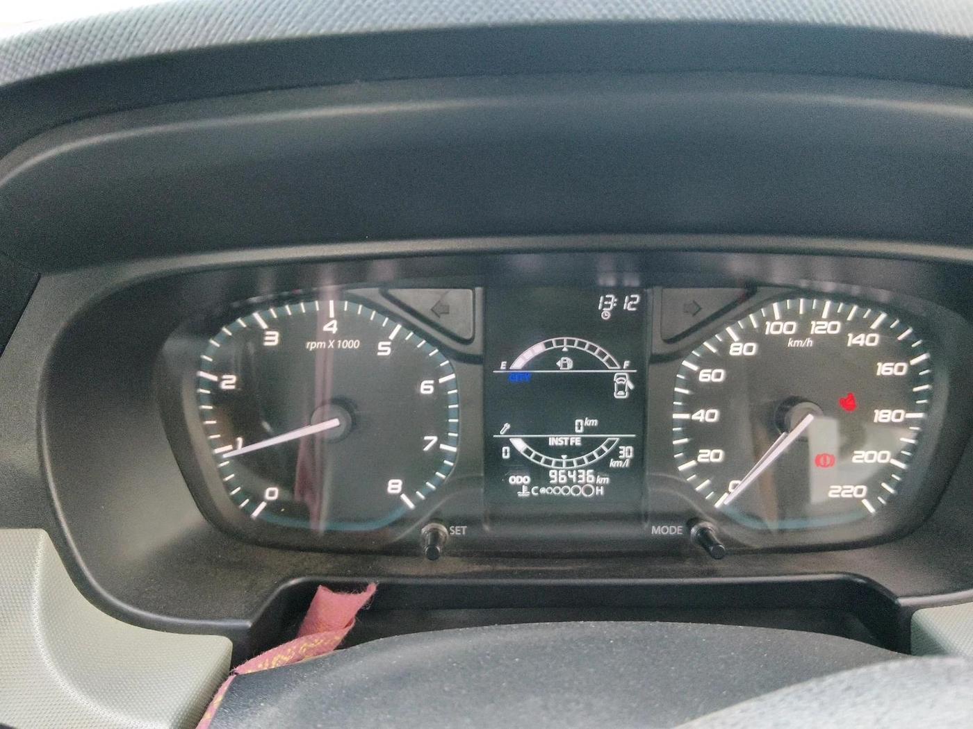 2022 Tata PUNCH ADVENTURE MT, Petrol, Manual, 96,436 km, interior