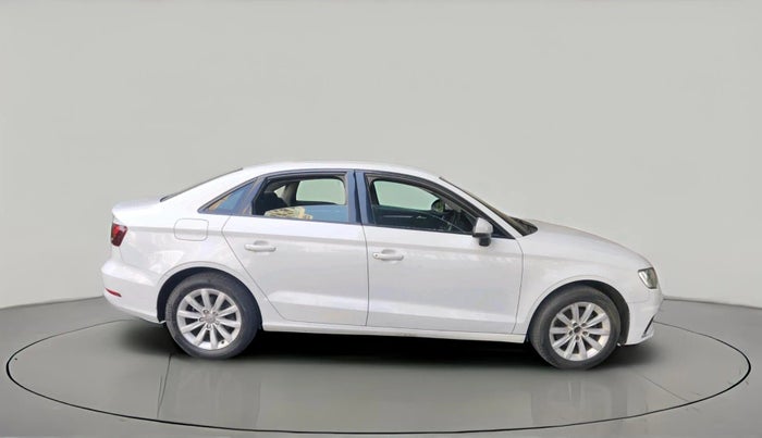2014 Audi A3 2.0 TDI  PREMIUM, Diesel, Automatic, 80,206 km, exterior